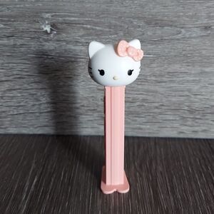 Hello Kitty PEZ